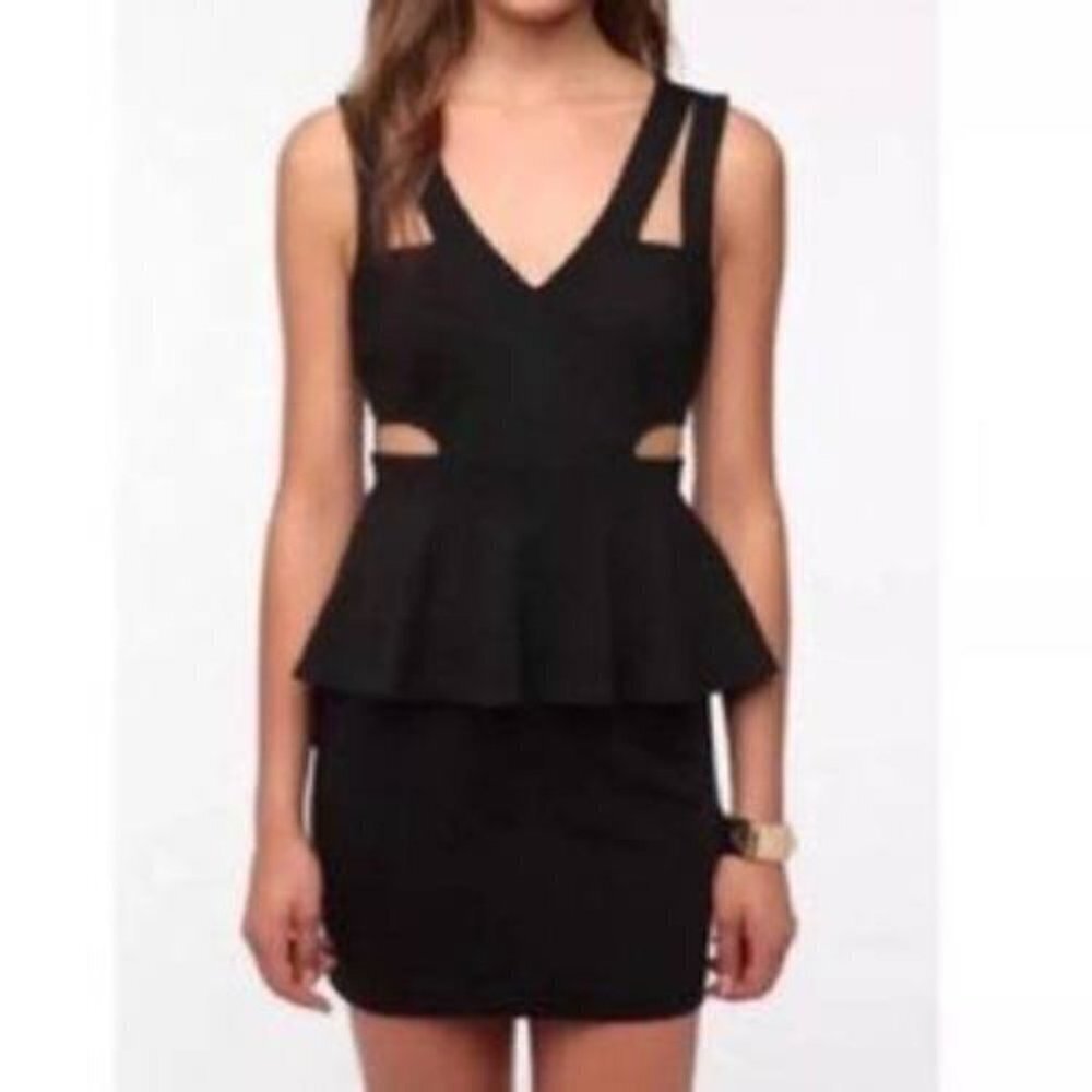 Sparkle & Fade Bodycon V Neck Side Cutout Ponte Peplum Dress Size 6 Women Black